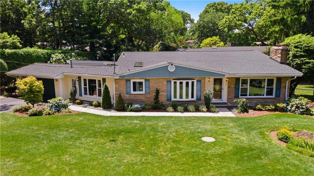 91 Love Lane, Warwick, Rhode Island 02886, USA