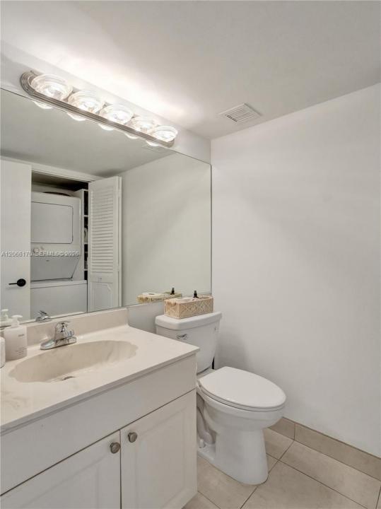 1170 N Federal Hwy 1008, Fort Lauderdale, Florida 33304, Amerika Birleşik Devletleri