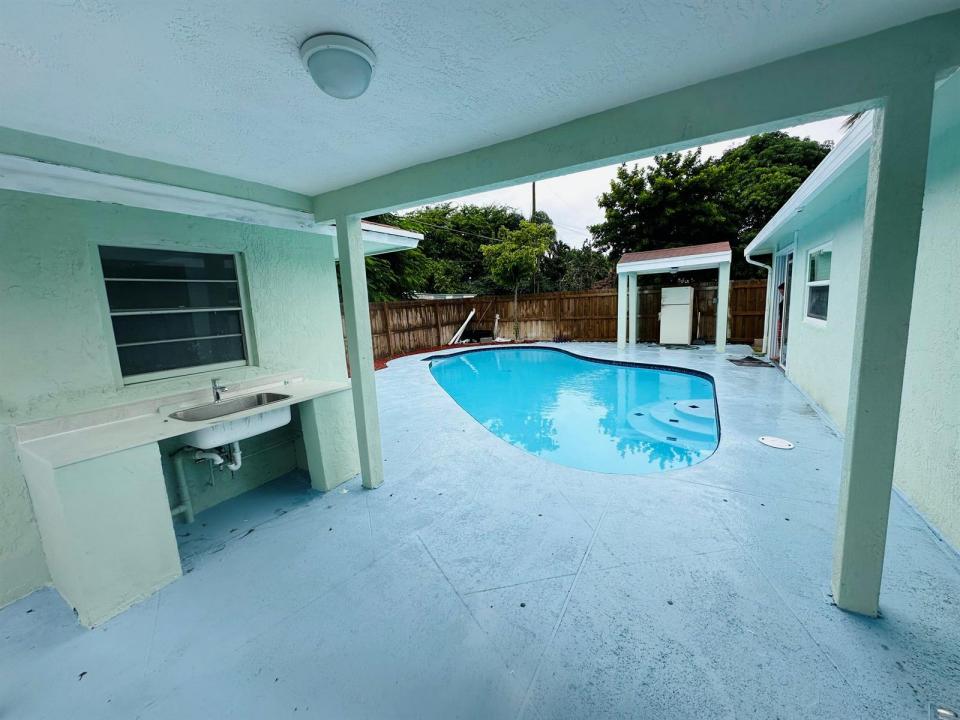 926 N C Street, Floride 33460, États-Unis