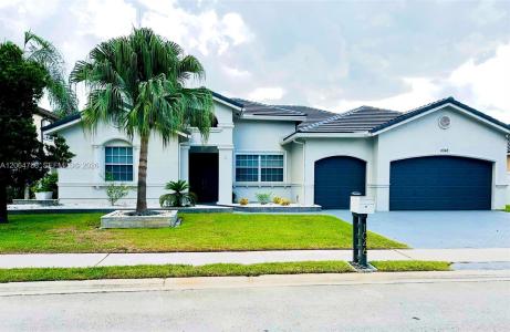 1046 SW 159th Way, Pembroke Pines, Florida 33027