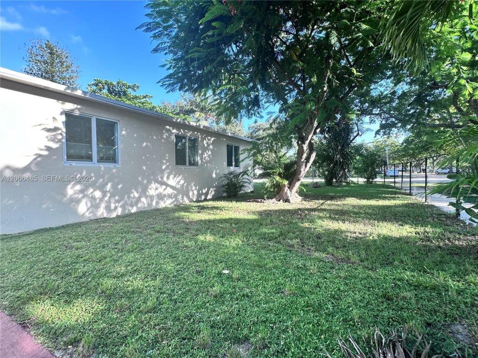 12780 NW 16th Ave, North Miami, 플로리다 33167, 미국