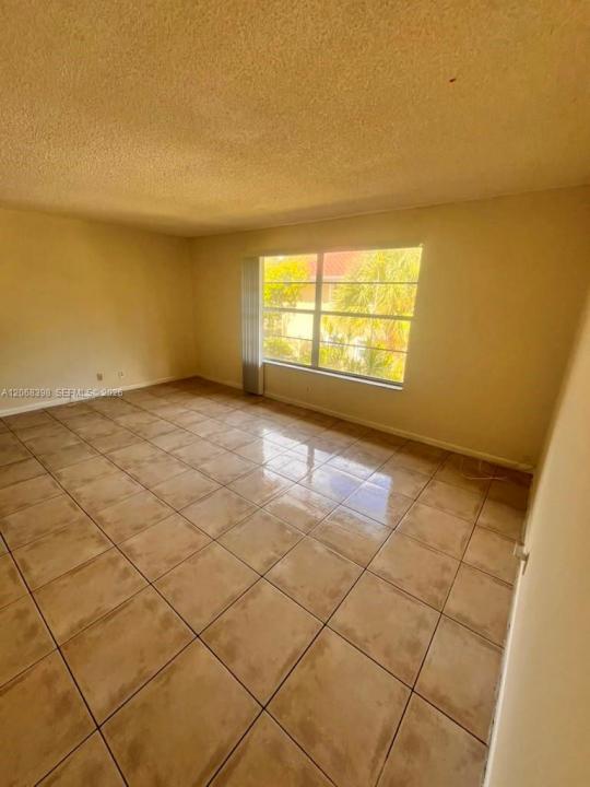 8704 NW 35th St 202, Coral Springs, Florida 33065, USA