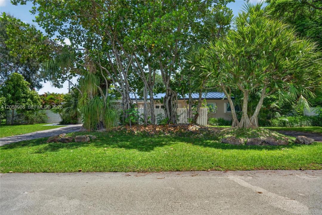 12935 SW 81st Ave, Pinecrest, Floryda 33156, USA