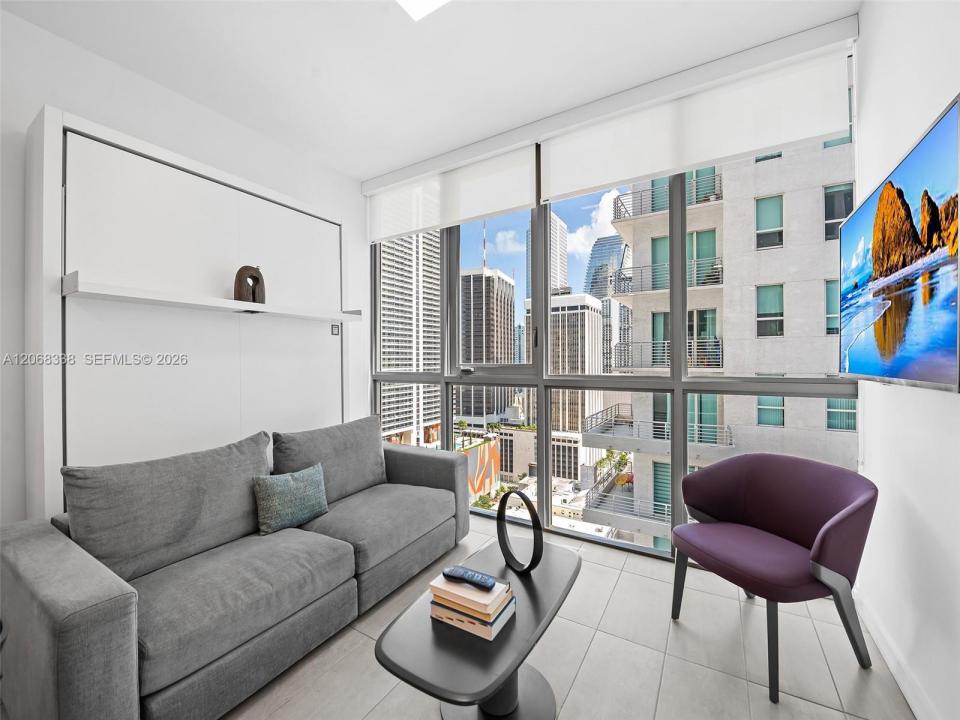 227 NE 2nd St 2501, Miami, Florida 33132, Stati Uniti
