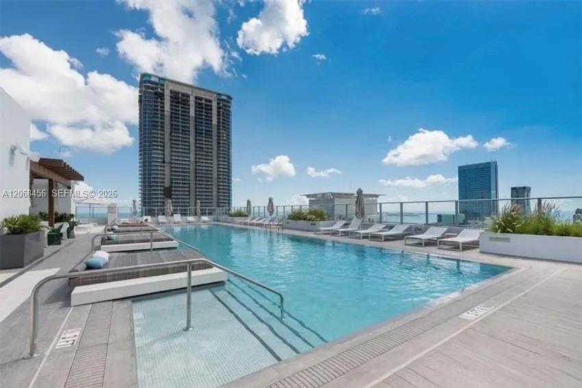 1010 SW 2nd Ave 1810, Miami, Florida 33130, USA