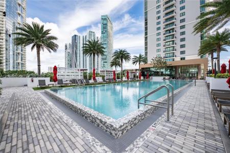 650 NE 2nd Ave 2811, Miami, Florida 33132, USA