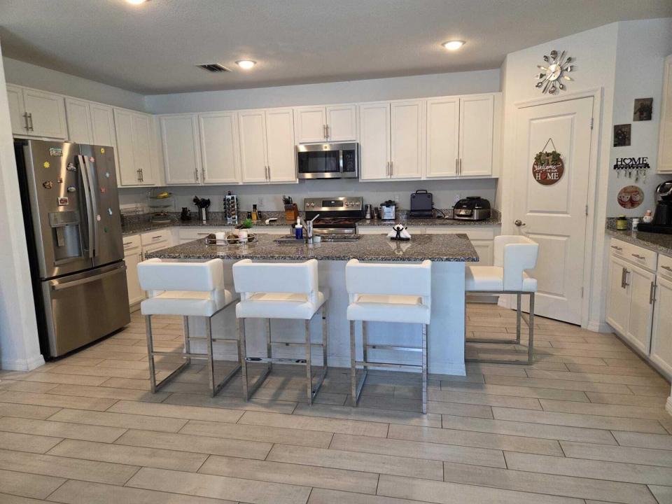 1850 SW CERTOSA Road, Port St. Lucie, Floryda 34953, USA