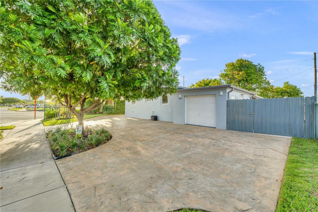 4275 SW 87th Ave, Miami, Flórida 33165, Estados Unidos