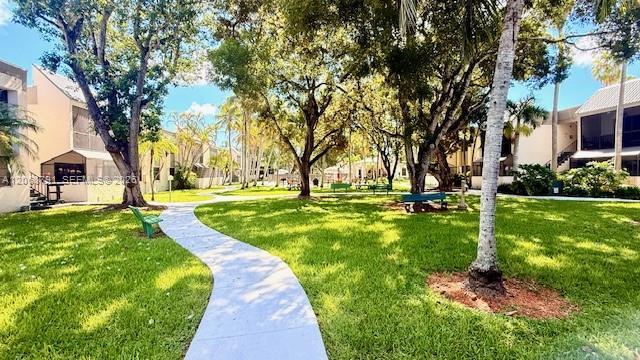 7947 SW 104th St 202C, Miami, Florida 33156, USA