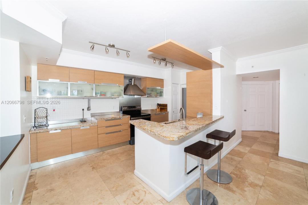 17100 N Bay Rd 1501, Sunny Isles Beach, فلوريدا 33160, الولايات المتحدة