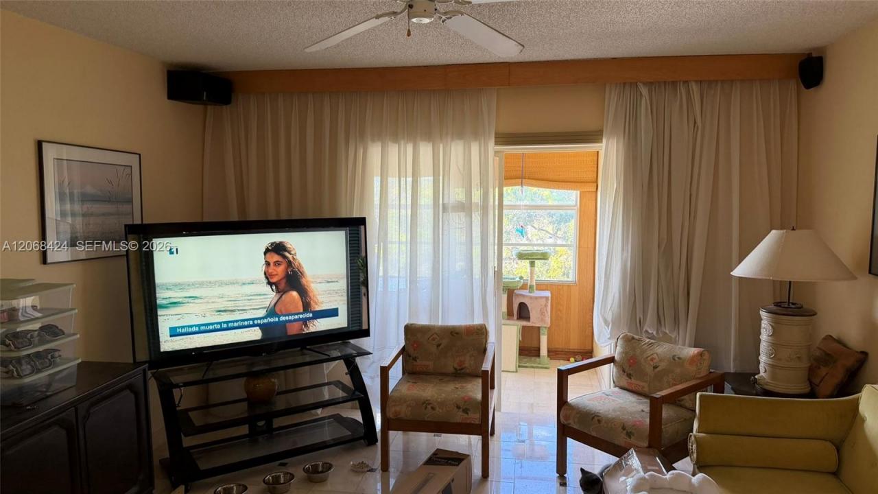 4880 NW 22nd St 307, Lauderhill, Florida 33313, USA