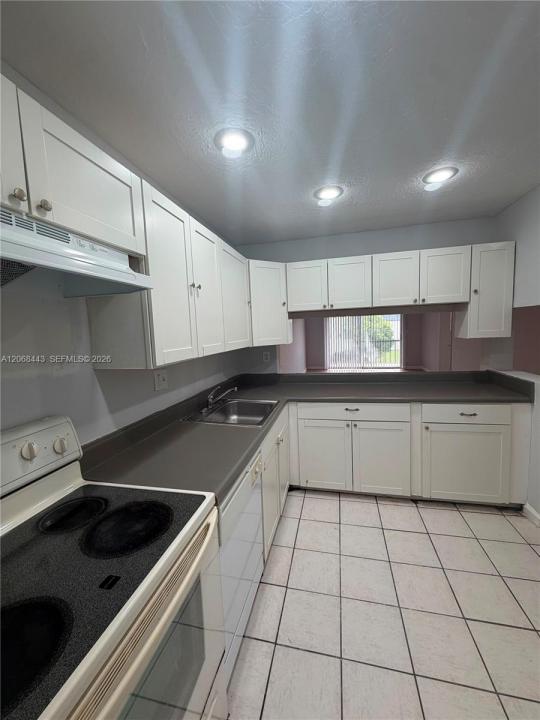 8020 N Colony Cir N 306, Tamarac, 플로리다 33321, 미국
