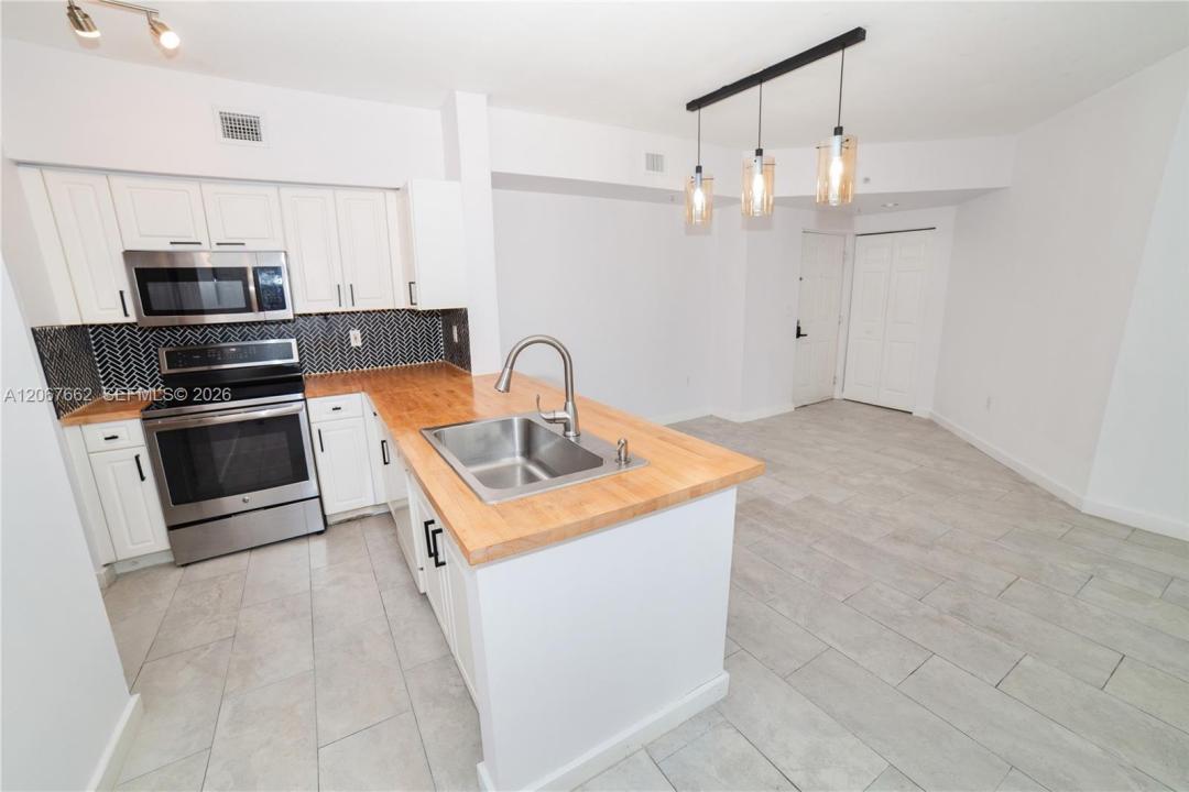 17125 N Bay Rd 3410, Sunny Isles Beach, Floride 33160, États-Unis
