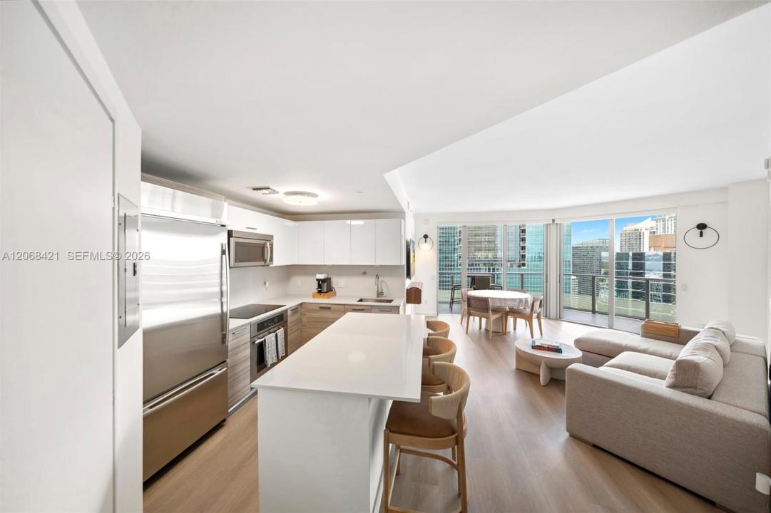 1300 Brickell Bay Dr 3501, Miami, Floryda 33131, USA