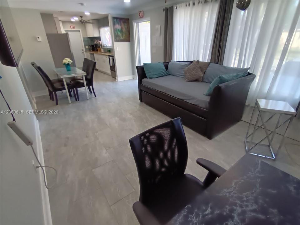 2242 Polk St, Hollywood, Florida 33020, Stati Uniti