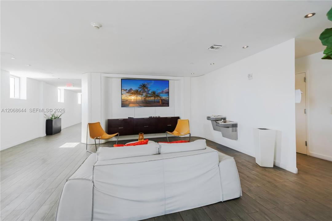 2602 E Hallandale Beach Blvd R1905, Hallandale Beach, 플로리다 33009, 미국
