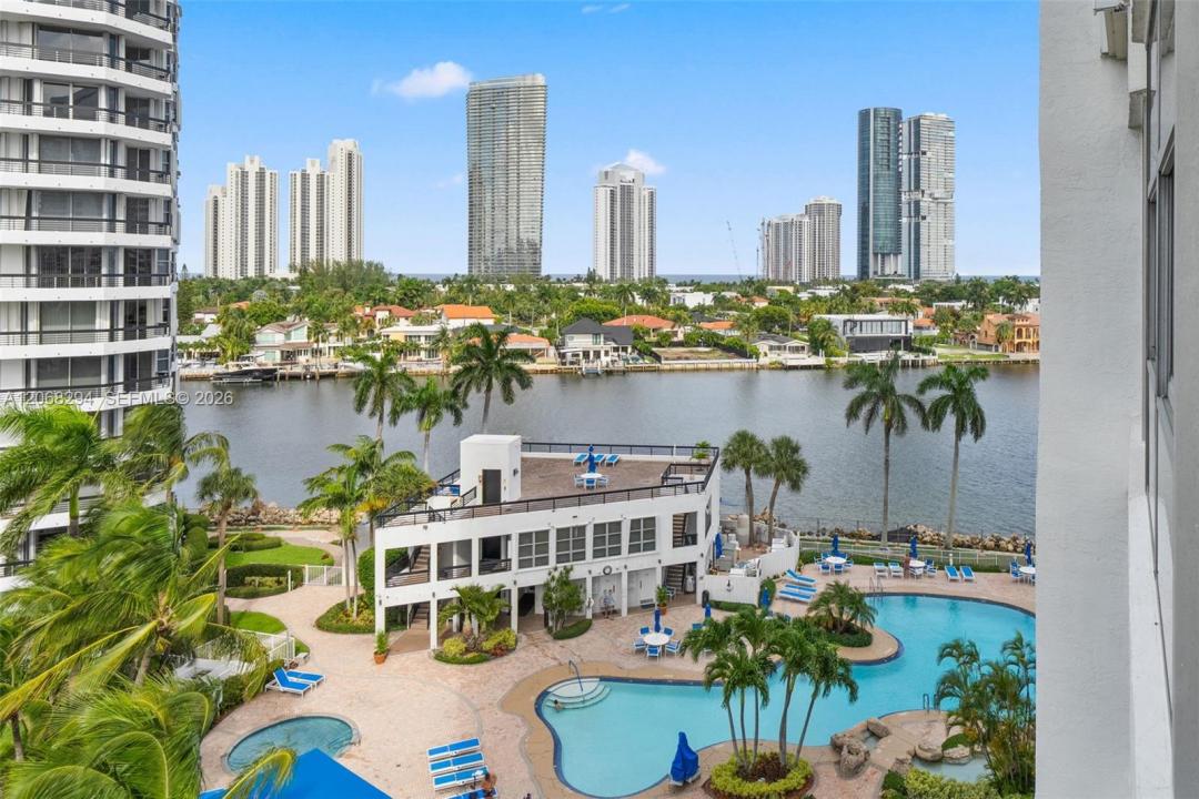 19101 NE 36th Ct 807, Aventura, Floride 33180, États-Unis