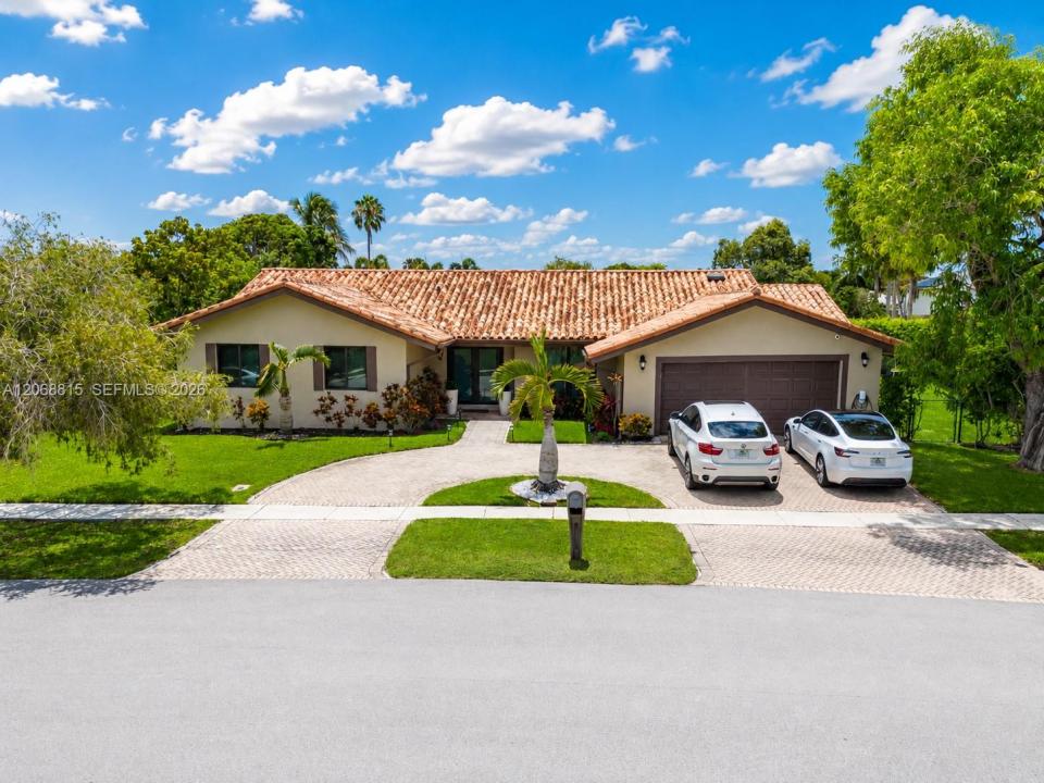 448 Sailboat Cir, Weston, Florida 33326, USA
