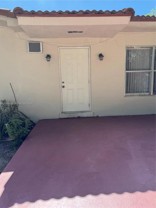 695 NE 151st St 3, Miami, Florida 33162, Stati Uniti