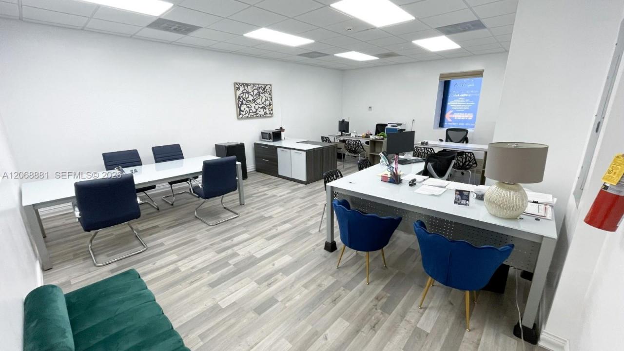 381 N Krome Avenue 105, Homestead, Floride 33030, États-Unis
