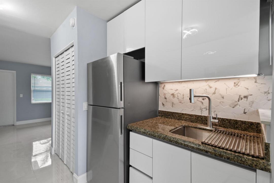 968 W 9TH Street A1, Riviera Beach, Florida 33404, Stati Uniti