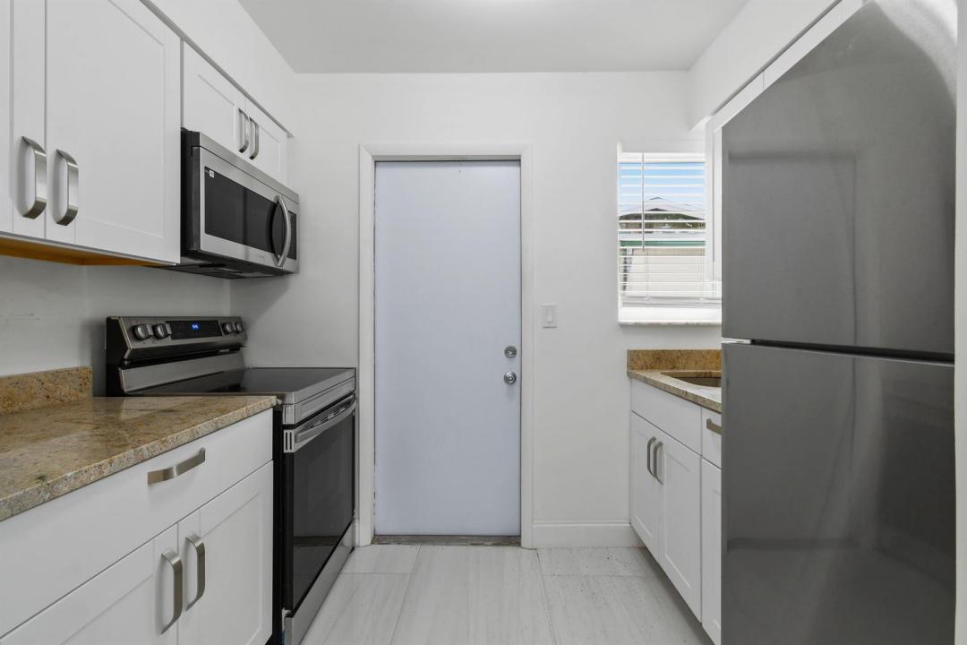 968 W 9TH Street B2, Riviera Beach, Floride 33404, États-Unis