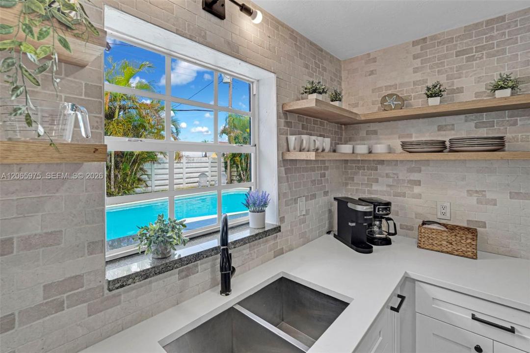 407 S 56th Ter, Hollywood, Florida 33023, USA