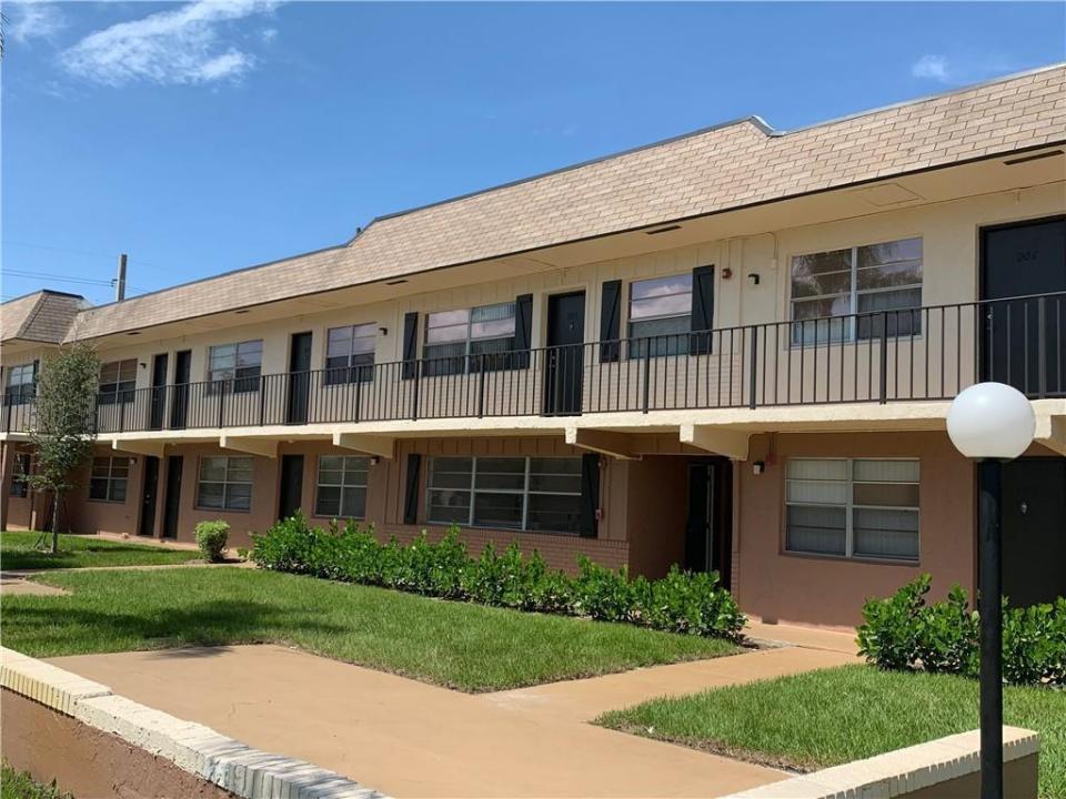 401 NW 34 Street 86-105, Pompano Beach, Floride 33064, États-Unis
