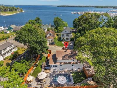 1 Staples Avenue, Warwick, Rhode Island 02886, USA