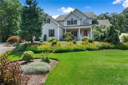 22 Stoney Drive, North Smithfield, Rhode Island 02896, USA