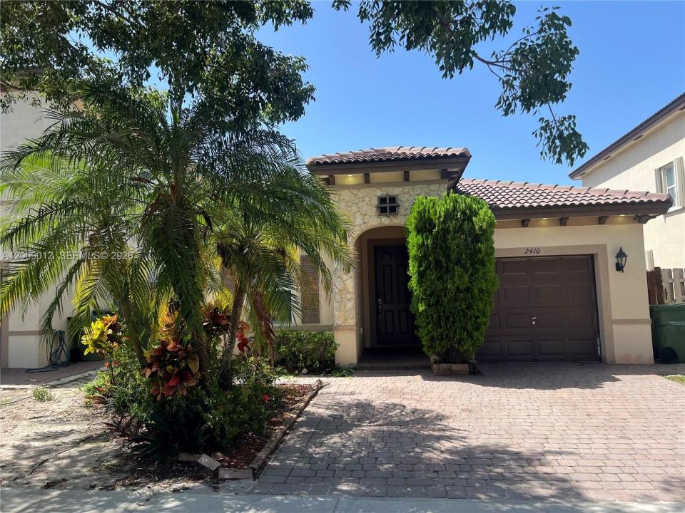 2410 NE 4th St, Homestead, Flórida 33033, Estados Unidos