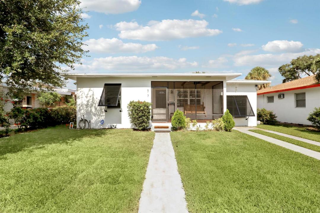 917 N OCEAN BREEZE, Floride 33460, États-Unis