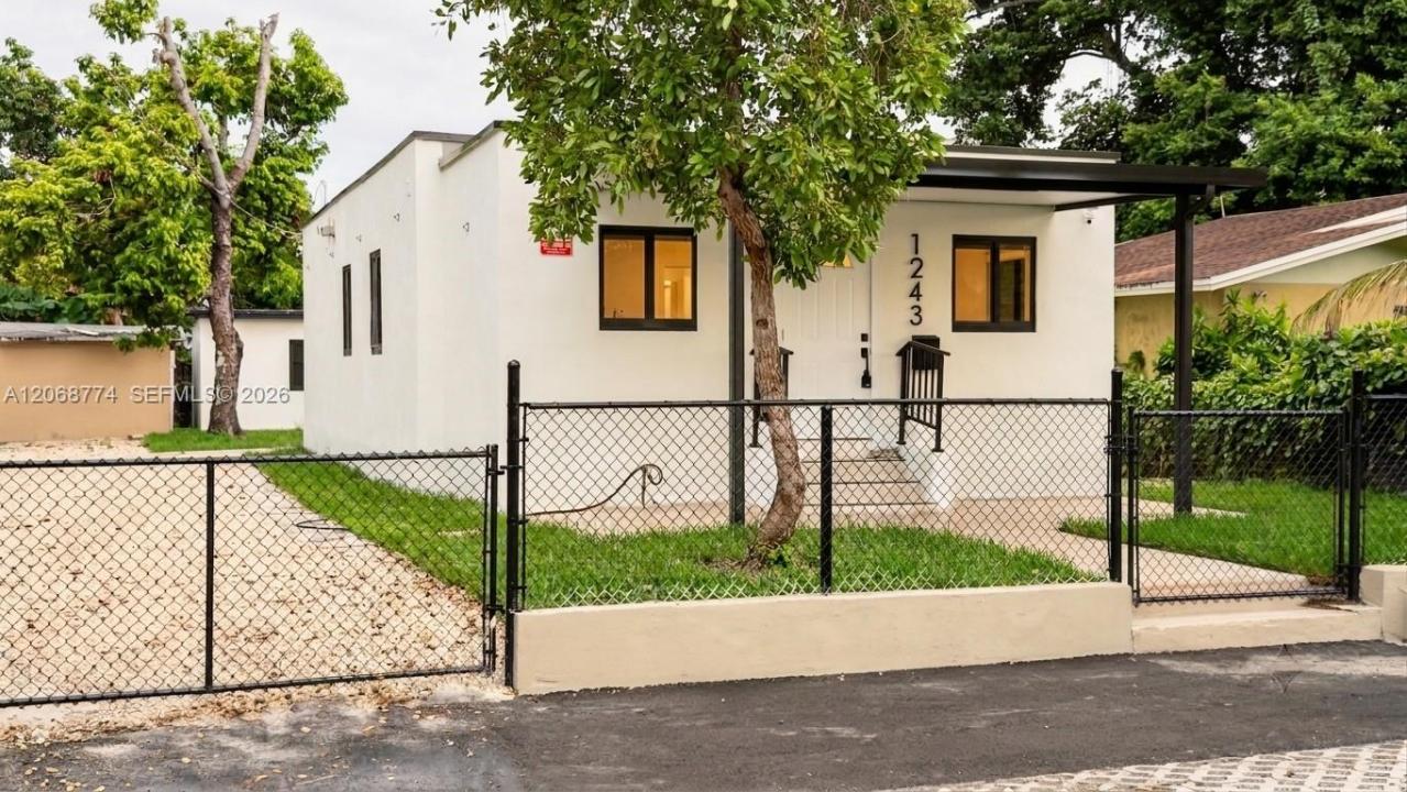 1243 NW 29th Ter, Miami, Floride 33142, États-Unis