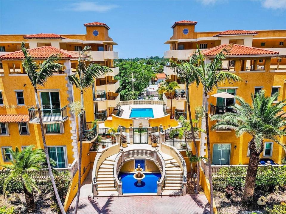 8888 Collins Ave 306, Surfside, Flórida 33154, Estados Unidos