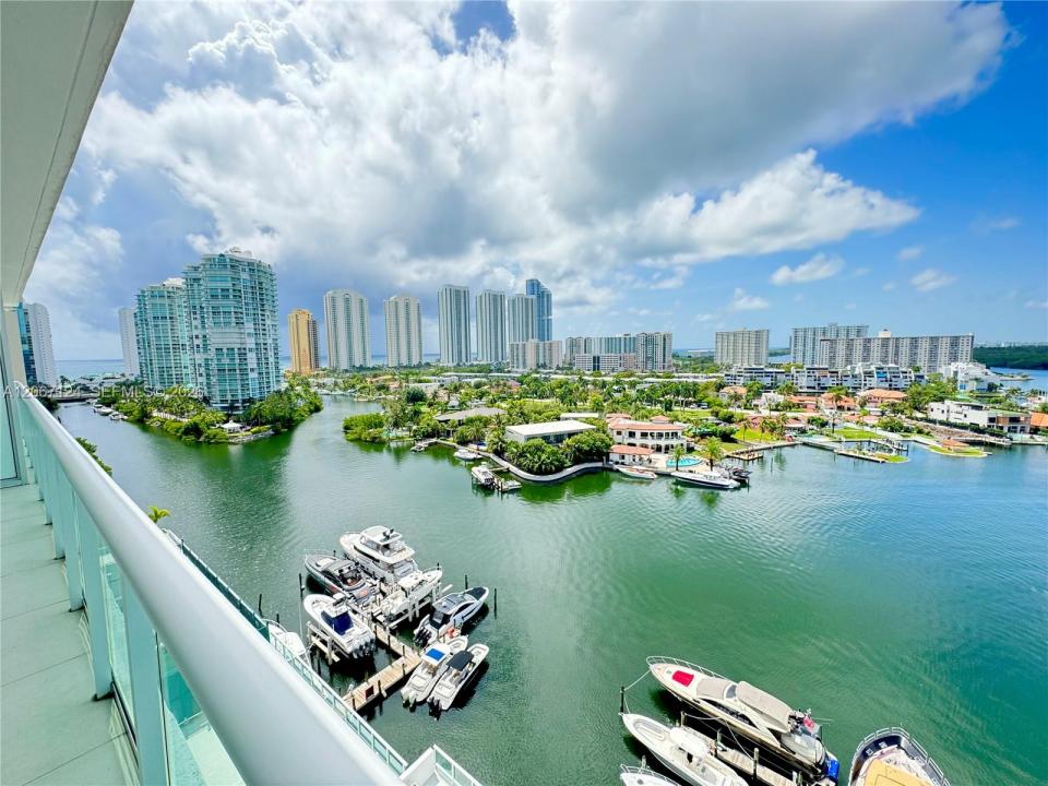 400 Sunny Isles Blvd 1221, Sunny Isles Beach, Floride 33160, États-Unis