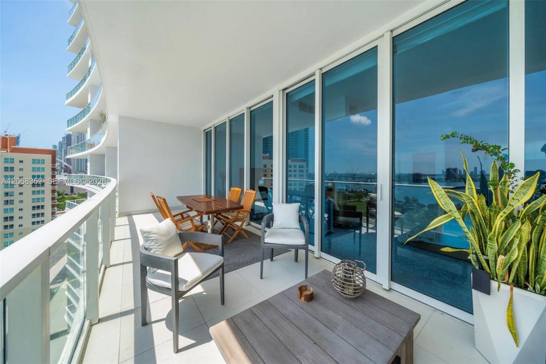 2020 N Bayshore Dr 1407, Miami, Floride 33137, États-Unis