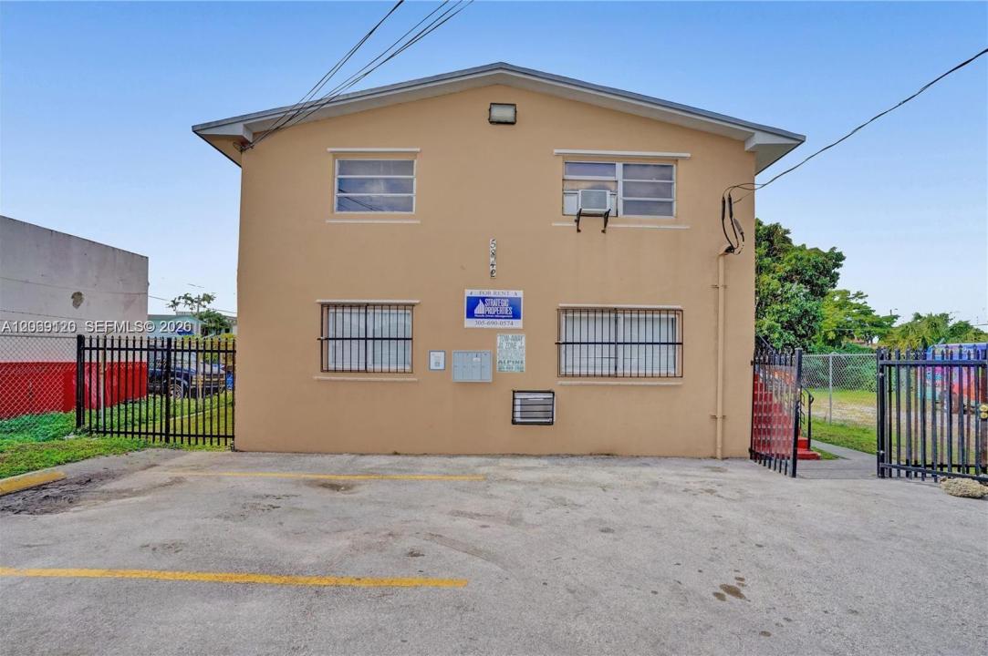 5842 NW 12th Ave, Miami, Florida 33127, Stati Uniti