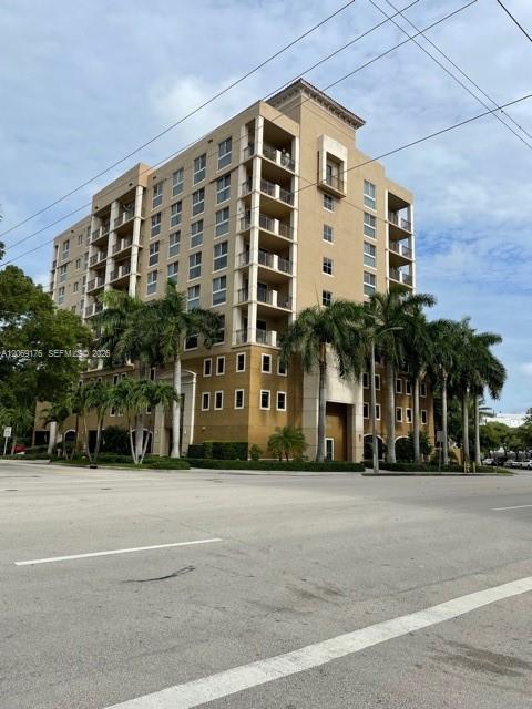 2650 SW 37th Ave 501, Miami, Florida 33133, USA