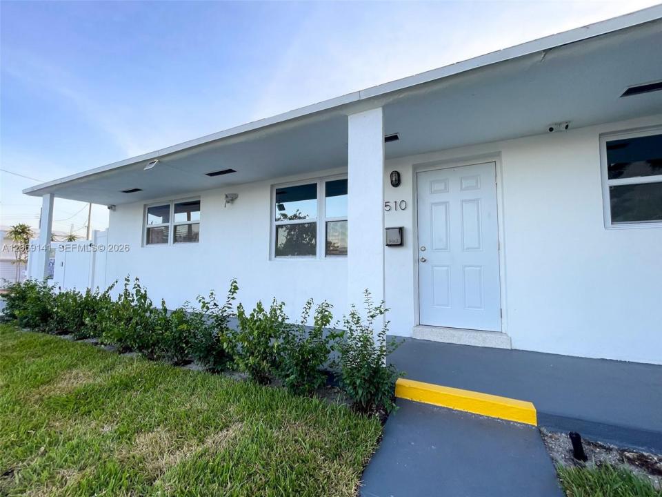 510 NE 4th Ave 510, Hallandale Beach, Floryda 33009, USA
