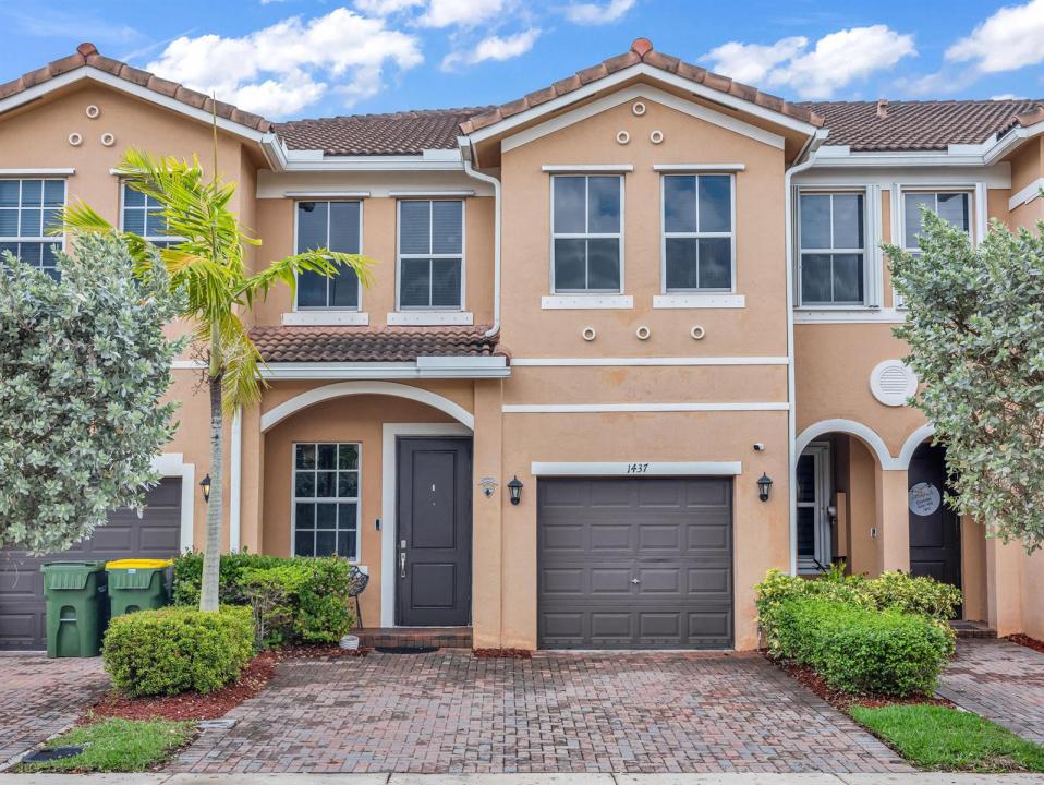 1437 SE 23rd Terrace, Homestead, Florida 33035, USA