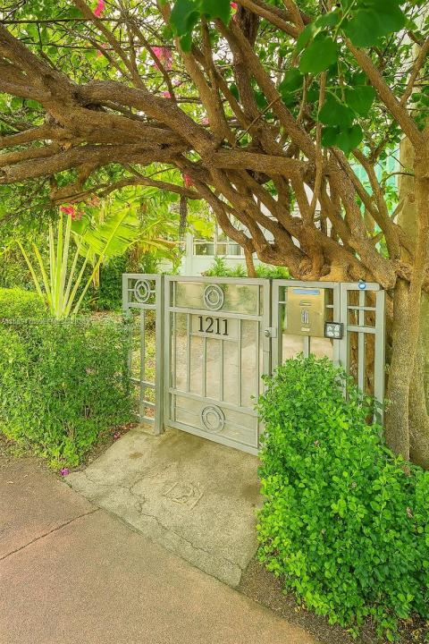 1211 Pennsylvania Ave B1, Miami Beach, Flórida 33139, Estados Unidos