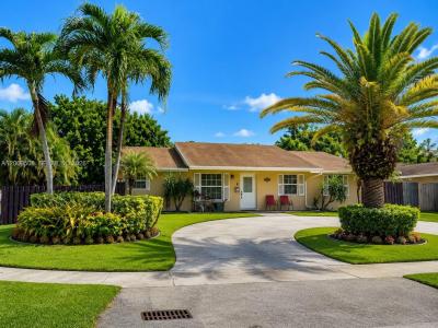6645 Franklin St 1, Hollywood, Florida 33024, USA