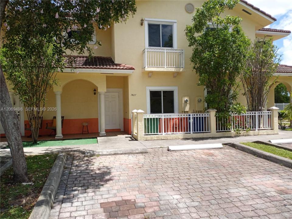 7427 NW 181st Ter 7427, Hialeah, Floride 33015, États-Unis