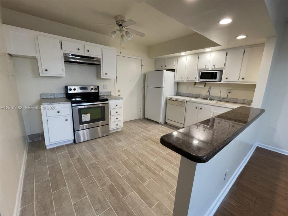 2061 NW 47th Ter 306, Lauderhill, Floride 33313, États-Unis