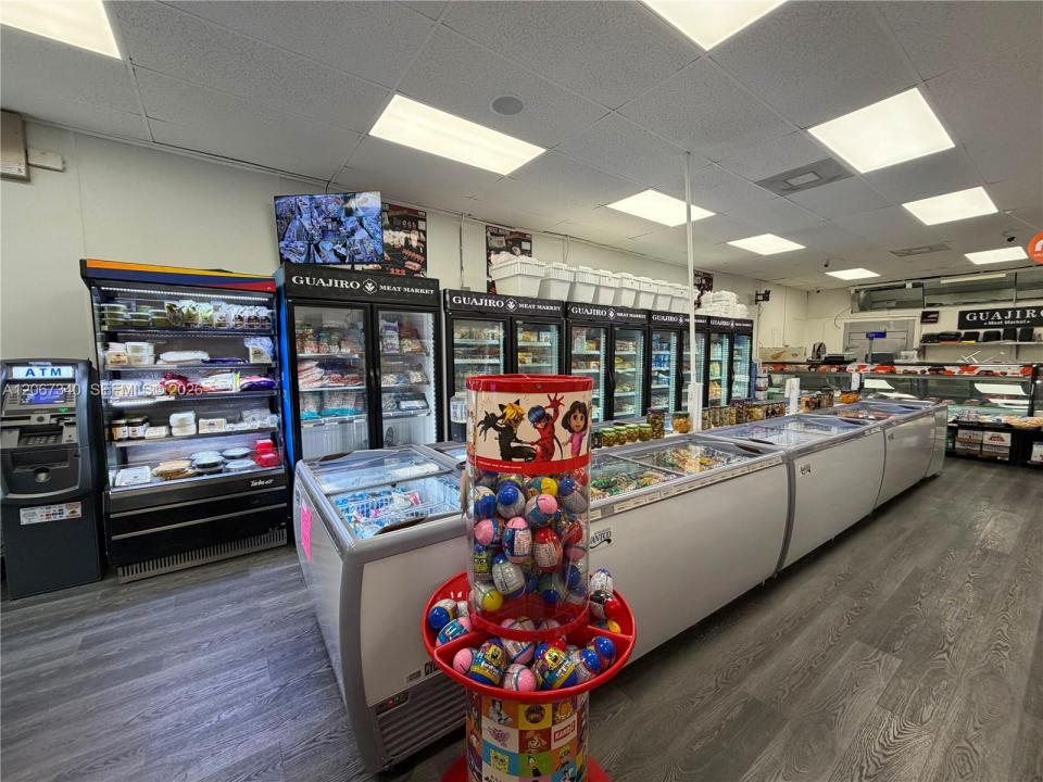 CONFIDENTIAL, Hialeah, Florida 33018, USA