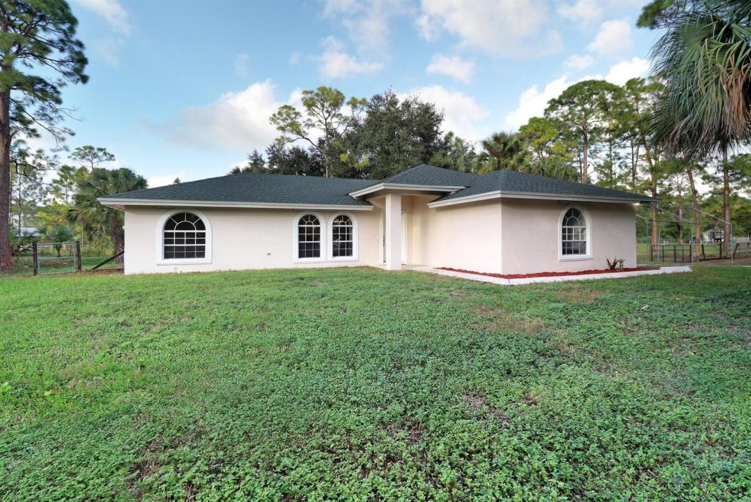 16441 87TH N Lane, Florida 33470, USA