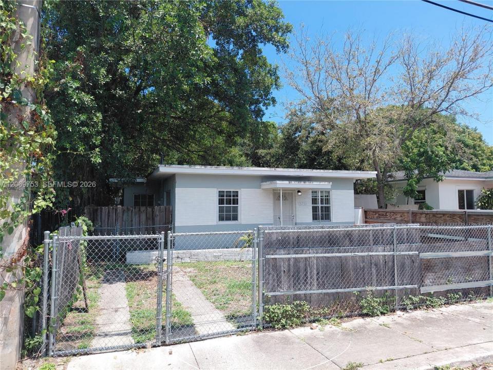5731 NW 6th Ave, Miami, Florida 33127