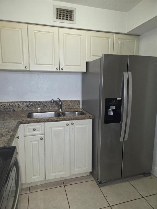 9445 SW 76th St U1, Miami, Floride 33173, États-Unis