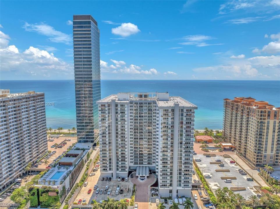 2030 S Ocean Dr 212, Hallandale Beach, Floride 33009, États-Unis