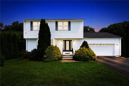 19 Gilcrest Drive, West Warwick, Rhode Island 02893, Stati Uniti